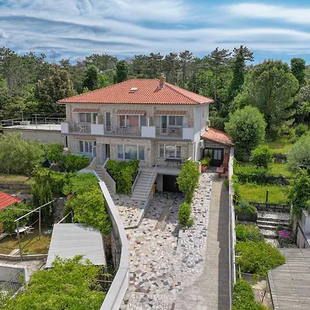 Seafront With Balcony-50 M From The Sea * Šilo