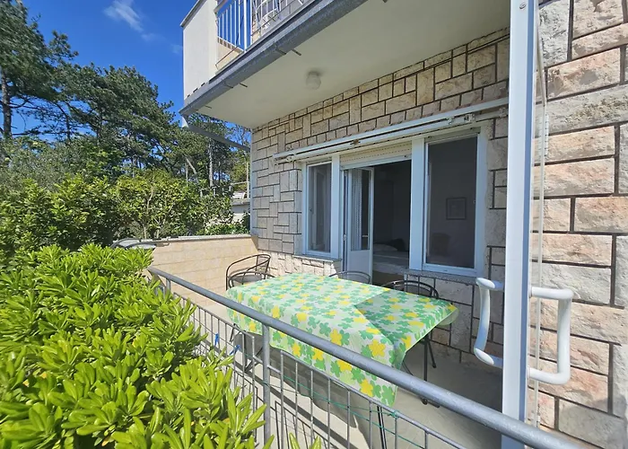 Seafront With Balcony-50 M From The Sea Apartamento *