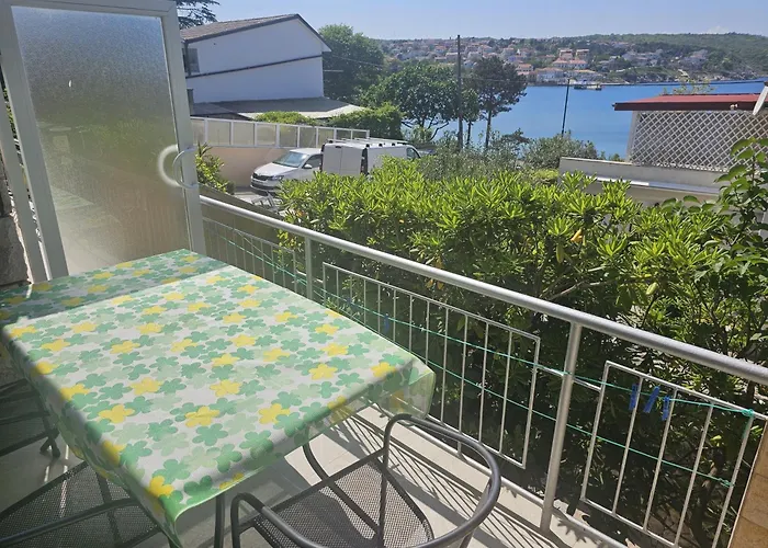 Apartamento Seafront With Balcony-50 M From The Sea