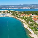 Seafront With Balcony-50 M From The Sea *