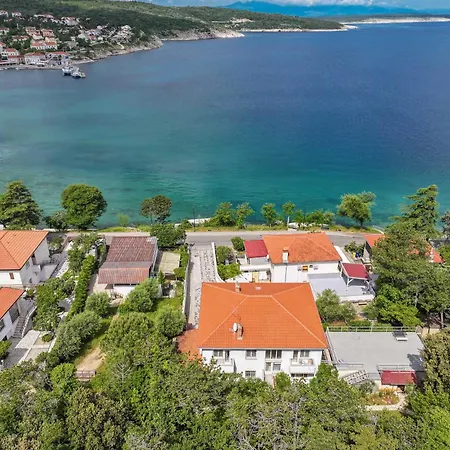 Seafront With Balcony-50 M From The Sea Silo (Krk)